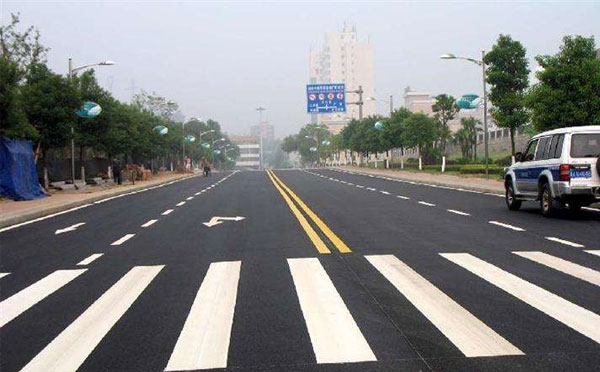 英吉沙标线涂料在英吉沙环氧地坪项目中的选择与应用